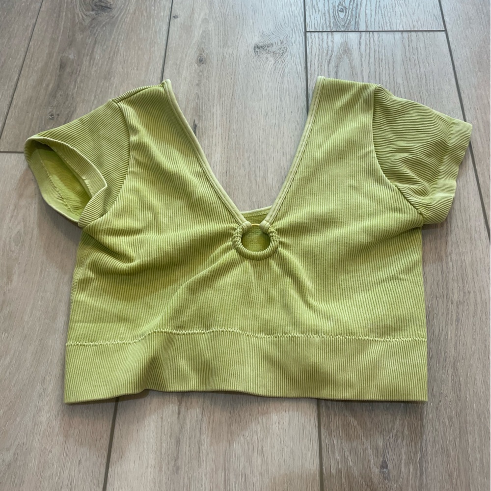 Aerie top